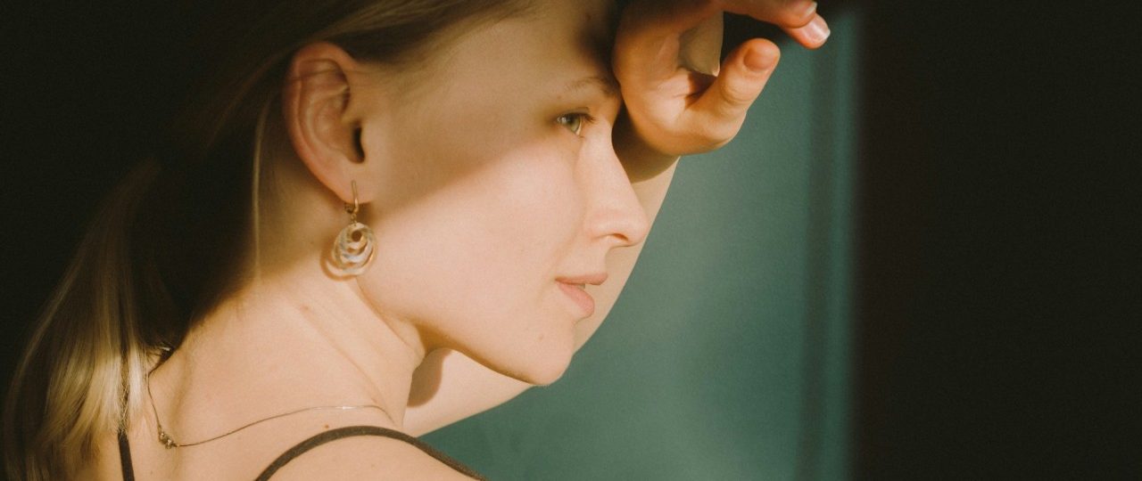 Boucle oreille robe noire